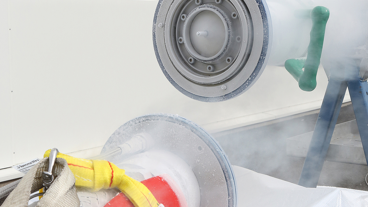 Cryogenic Breakaway Couplings with remote controlled release CBCPERC