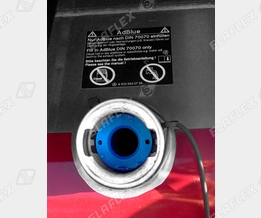 Urea solution for trucks: ELAFIX 40 magnet adapter in filler inlet of AdBlue® tank