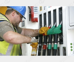 Wartungsservice an der Tankstelle
