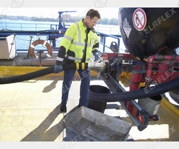 Connection DDC-M 100 with HD hose assembly to tanker