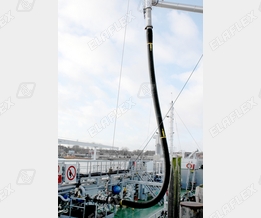 SBS 250 - marine cargo hoses with built-in nipples