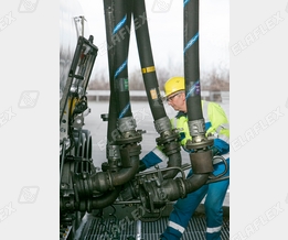 Terminal / gantry: 'Polypal Oil 100' and 'TW 100' hose assemblies for bottom loading of road tankers